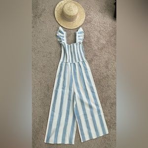 🚫SOLD🚫  
NEW ✨ Jumpsuit